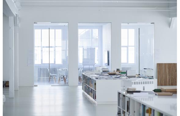 Începutul activității